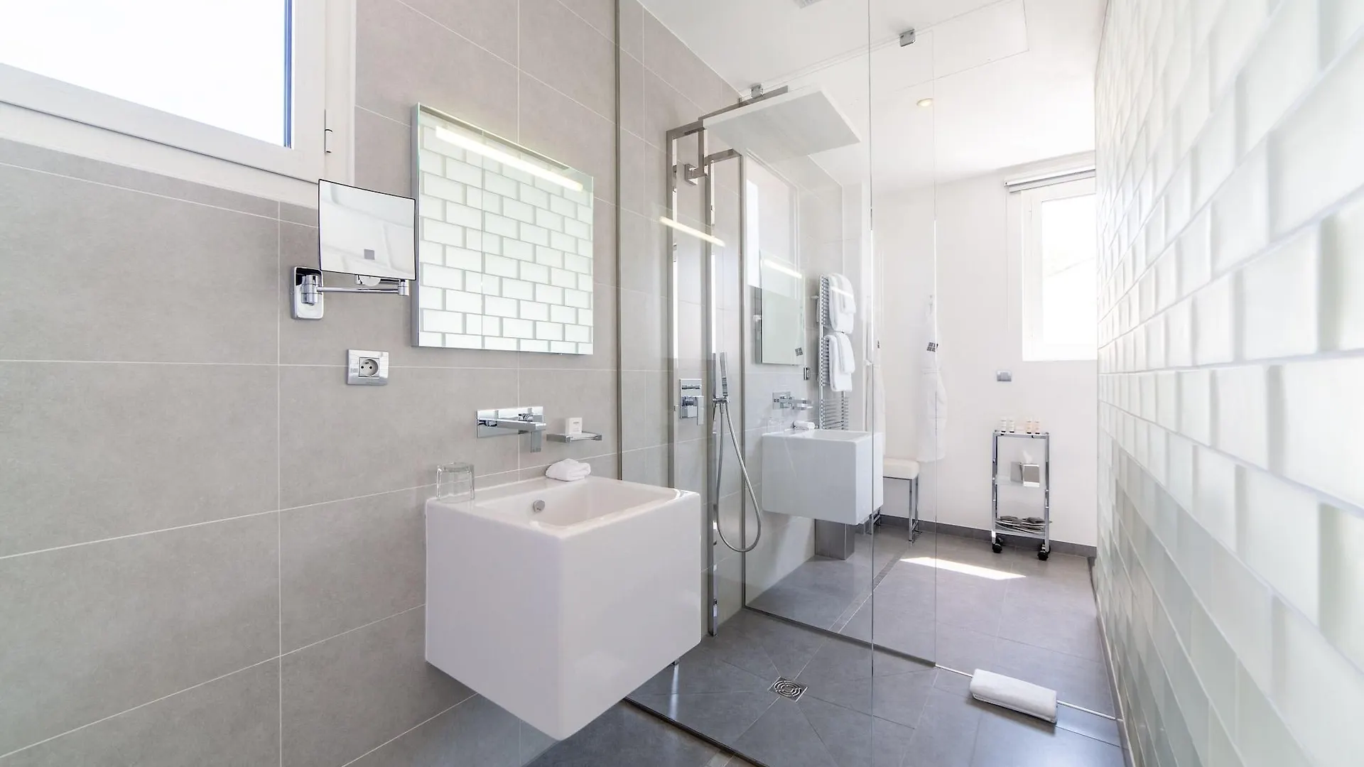 *****  Kube Saint-Tropez Hotel Gassin France