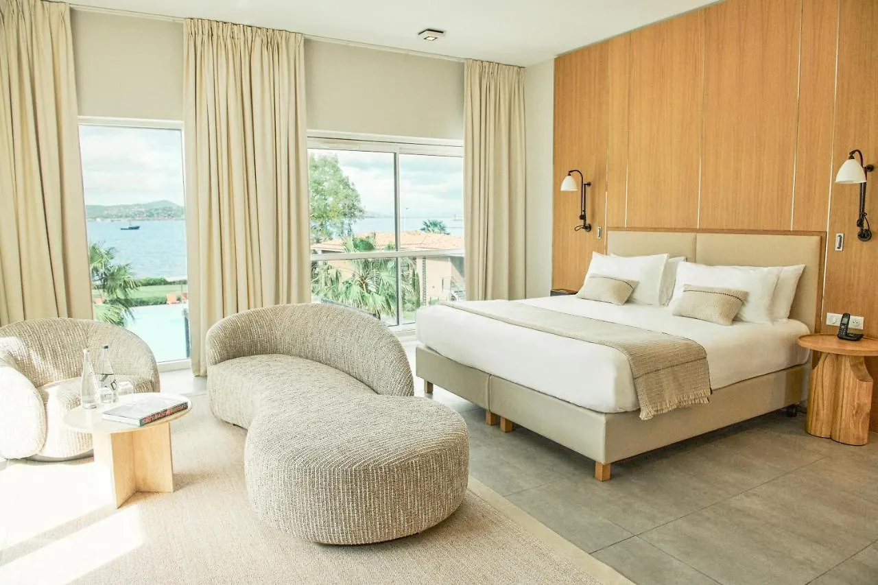 Hotel Kube Saint-Tropez à Gassin 5*,